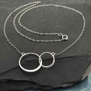 Sterling Silver Linked Circle Necklace